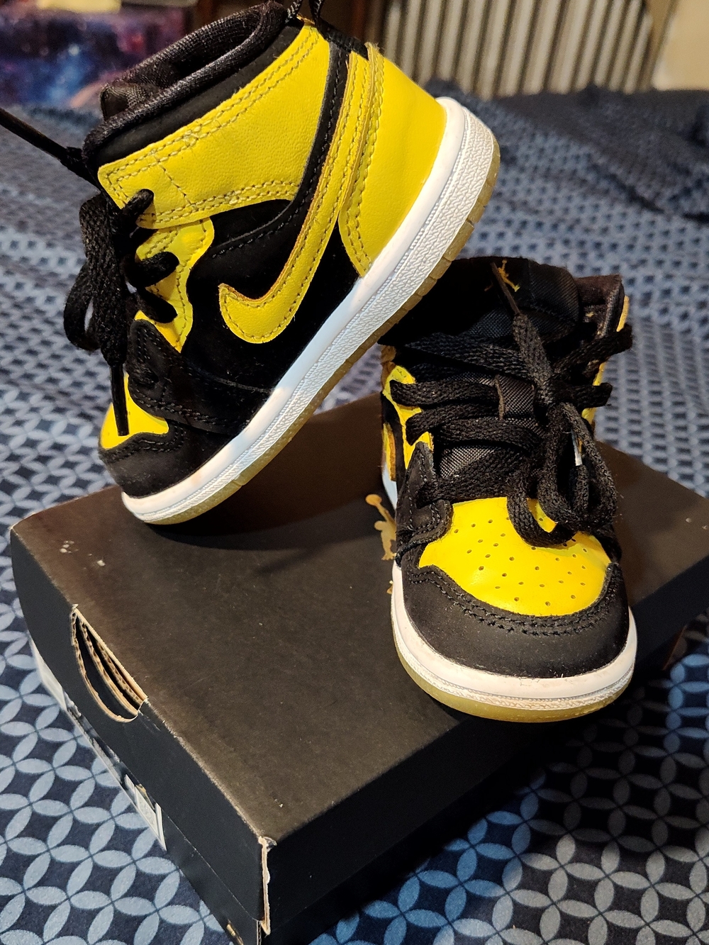 Jordan Kids' Black and Yellow Mid-Top Sneaker